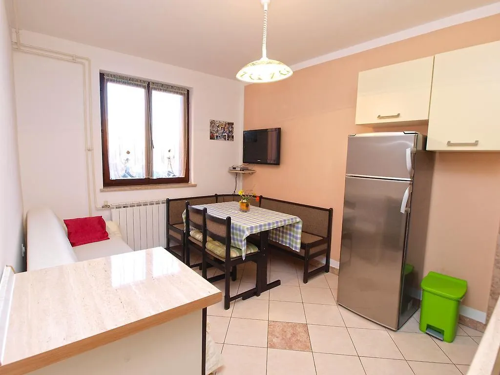 Apartments Orange 994 Fažana