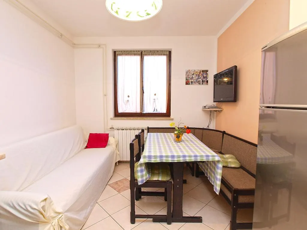 Apartments Orange 994 Fažana