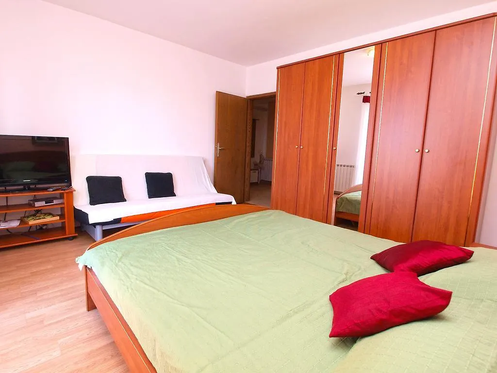 Apartments Orange 994 Fažana