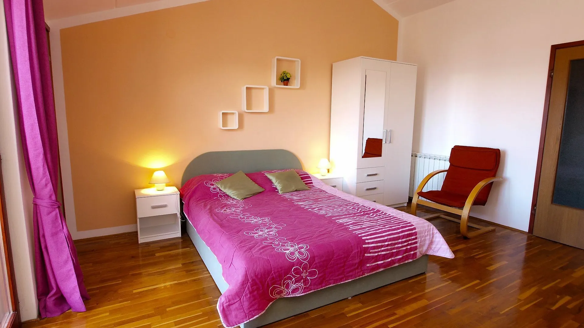 פאז'אנה Apartments Orange 994 0*,